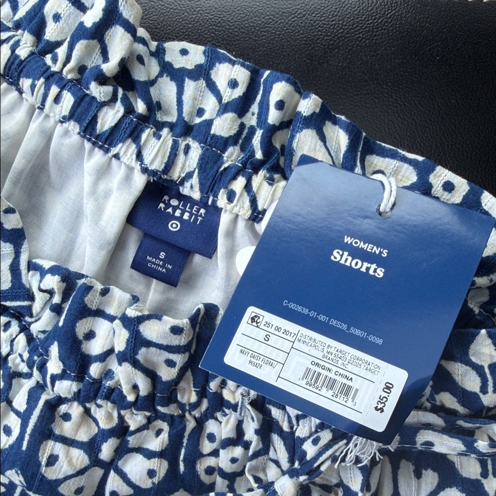 Target x Roller Rabbit Women’s Daisy Floral Long Sleeve Top and Shorts (Set) - Picture 5 of 5